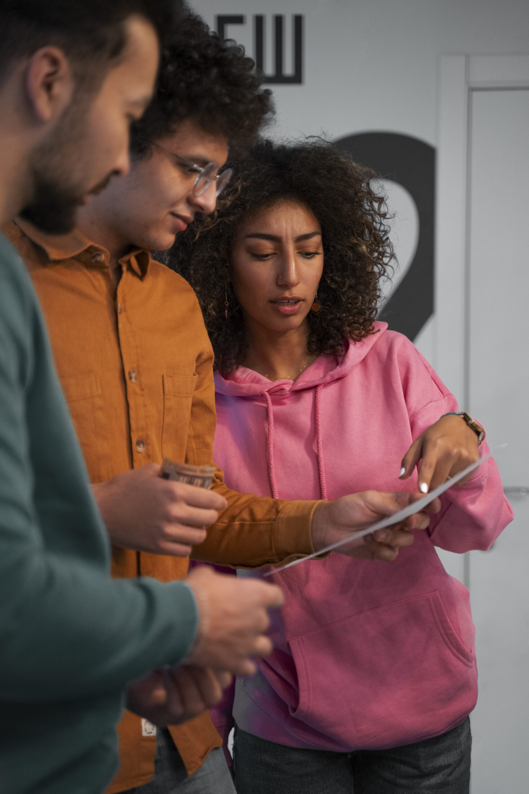 amigos-de-origem-indiana-juntos